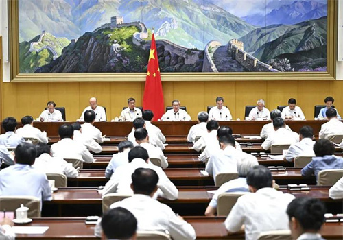 李強(qiáng)主持召開(kāi)國(guó)務(wù)院第五次全體會(huì)議強(qiáng)調(diào) 以進(jìn)一步全面深化改革為強(qiáng)大動(dòng)力扎實(shí)做好各項(xiàng)工作 堅(jiān)定不移完成全年經(jīng)濟(jì)社會(huì)發(fā)展目標(biāo)任務(wù)