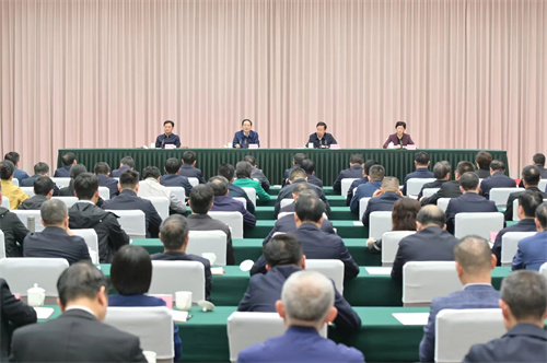 中央第三生態(tài)環(huán)境保護(hù)督察組督察四川省動(dòng)員會(huì)在成都召開(kāi)